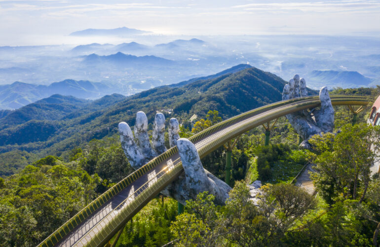 Cầu Vàng Đà Nẵng - Bà Nà Hills