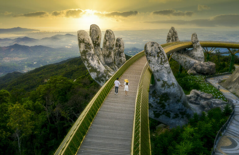 Cầu Vàng Đà Nẵng - Bà Nà Hills